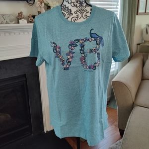 NWT Vera Bradley Peacock Garden Tshirt